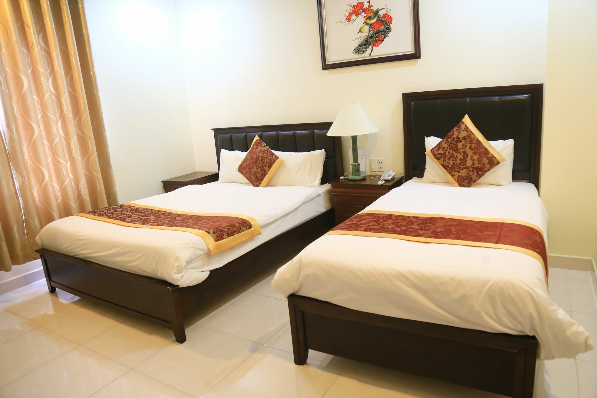 Golden Hotel