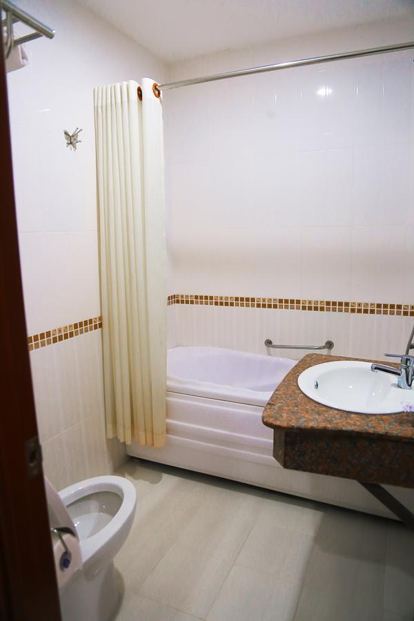 Golden Hotel