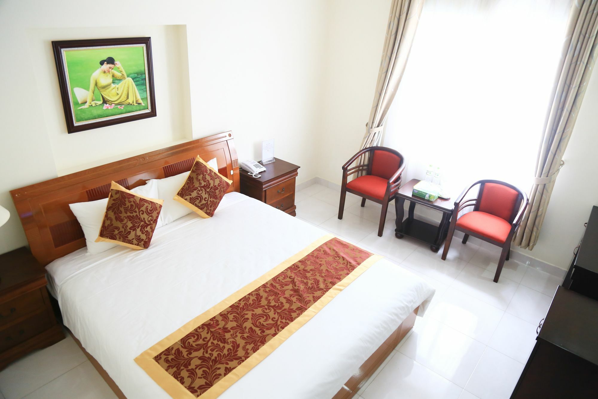 Golden Hotel 2*
